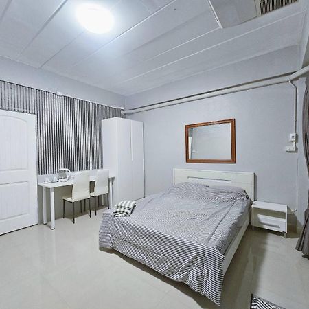 Future Hostel Pattaya Nong Prue エクステリア 写真